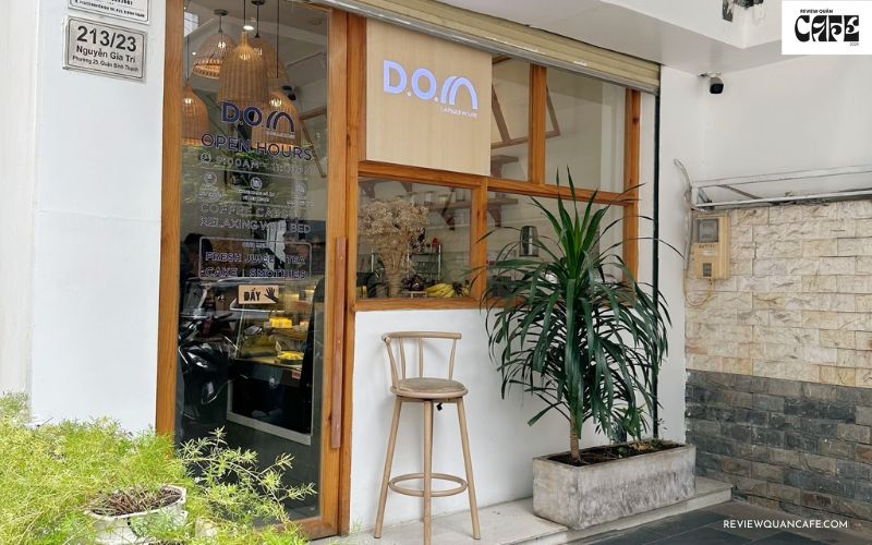 Top 10 quán cà phê D2 Bình Thạnh lý tưởng dành cho bạn D.O.M – Coffee Capsule một quán cafe thiết kế phong cách nhẹ nhàng mang đến không gian thư giãn