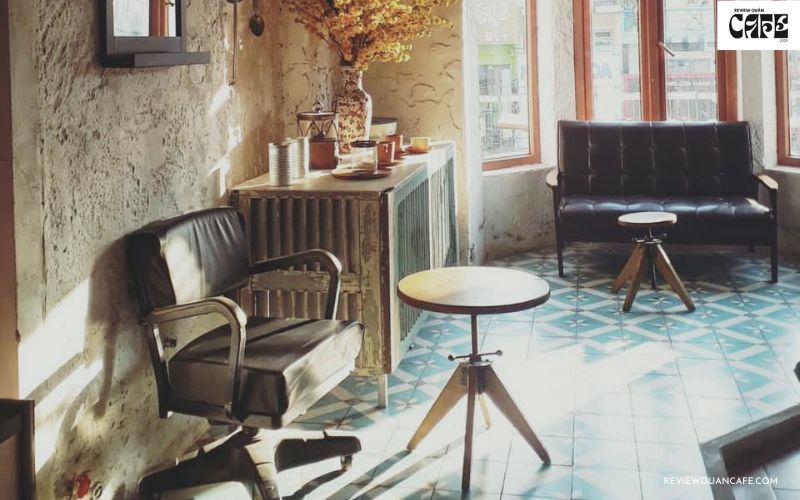 Top 10 quán cafe 24h Gò Vấp – Review địa điểm chill thâu đêm Đen Đá Coffee quán nước mang phong cách hoài cổ với không gian đậm chất Sài Gòn xưa