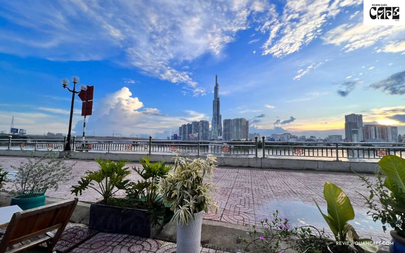 Top 7 quán cafe Quận 2 view Landmark 81 đẹp nhất Sài Gòn River View Coffee