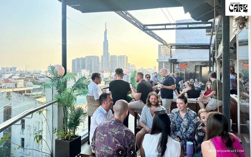 Top 7 quán cafe Quận 2 view Landmark 81 đẹp nhất Sài Gòn Sky 9 Bar Saigon
