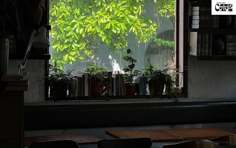 Ngâm Cafe - Chiếc cà phê cực chill nằm giữa lòng quận 3 Ngâm Cafe núp hẻm chill giữa Sài Gòn