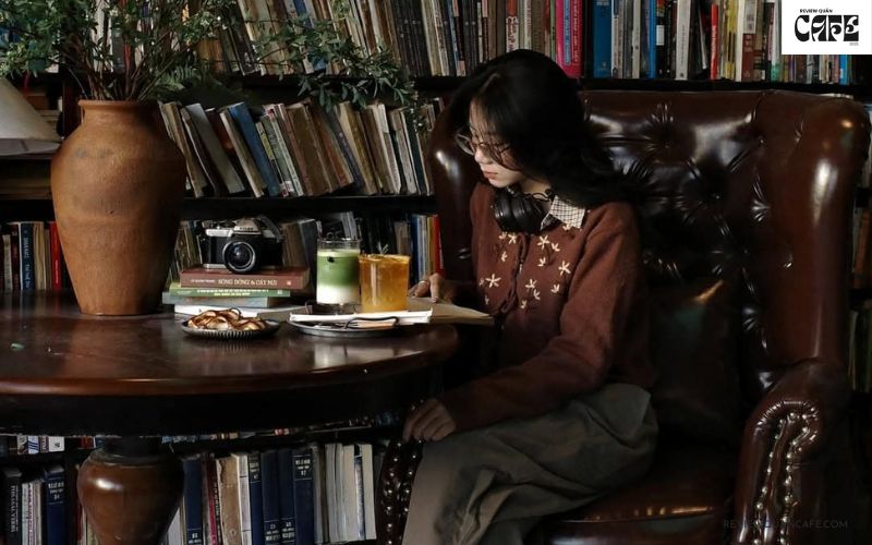 Ngâm Cafe - Chiếc cà phê cực chill nằm giữa lòng quận 3 Góc sống ảo cực chill của Ngâm Cafe